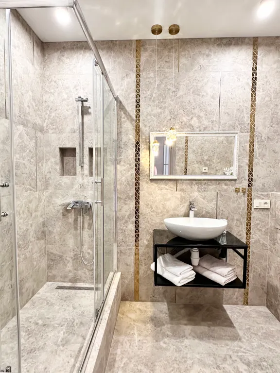 Шикарные апартаменты с прекрасным видом на реку Кубань