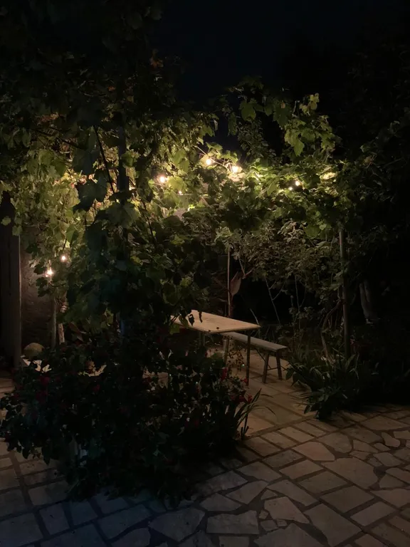 Комната с отдельным входом и двориком сдается женскому полу