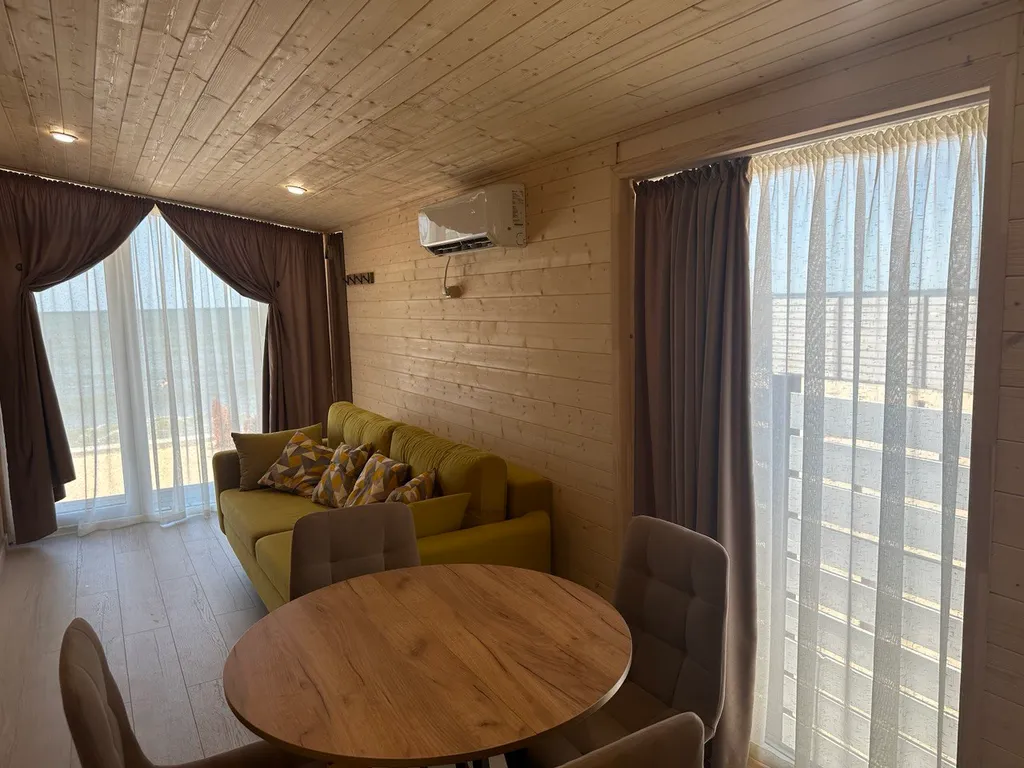 Коттедж Maur — аренда посуточно в Голубицкая