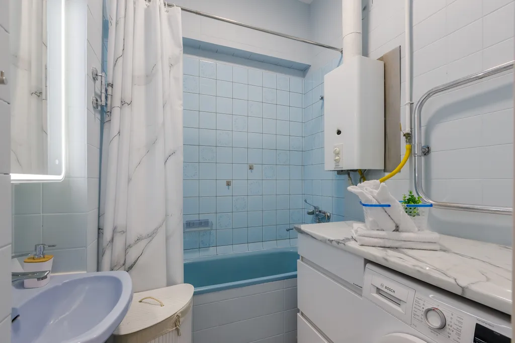 Квартира Сталинская трехкомнатная квартира Синий Кит — Москва