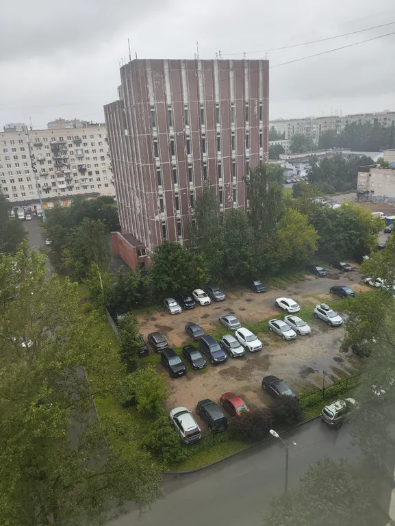 Квартира после ремонта рядом с метро нет проблем с парковкой