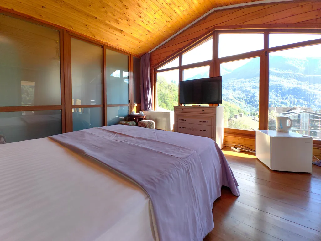 Панорамный делюкс с балконом