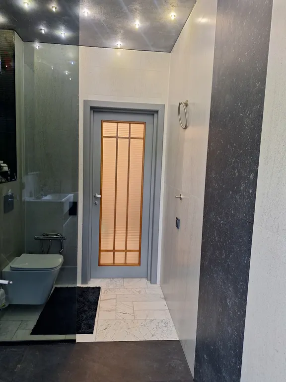 Уютная студия с дизайнерским ремонтом комфорт - класса