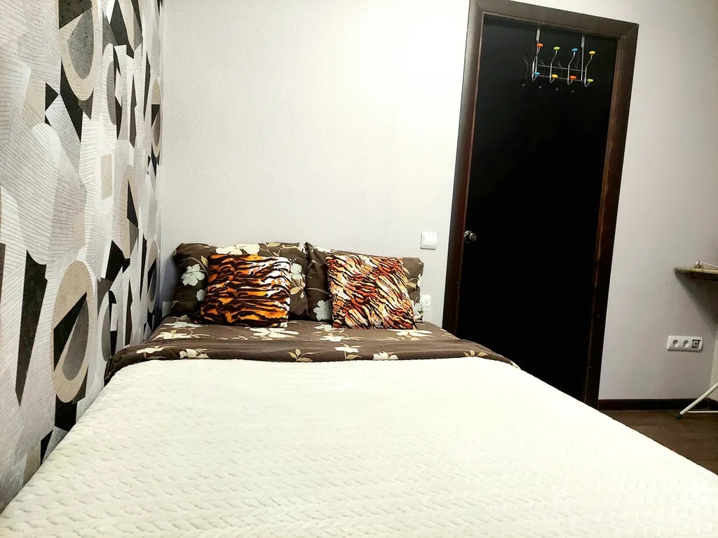 Уютная двухкомнатная недалеко от центра