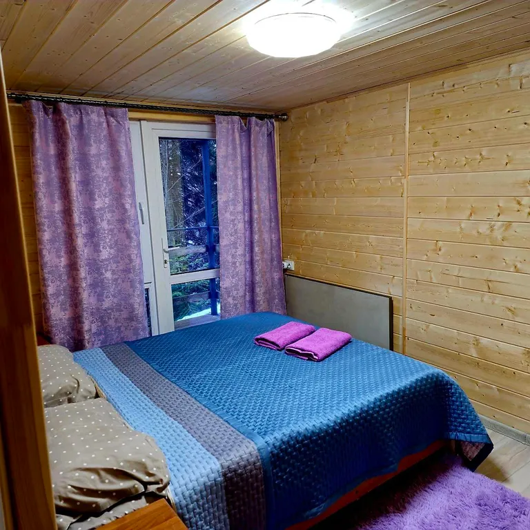 Барнхаус в лесу