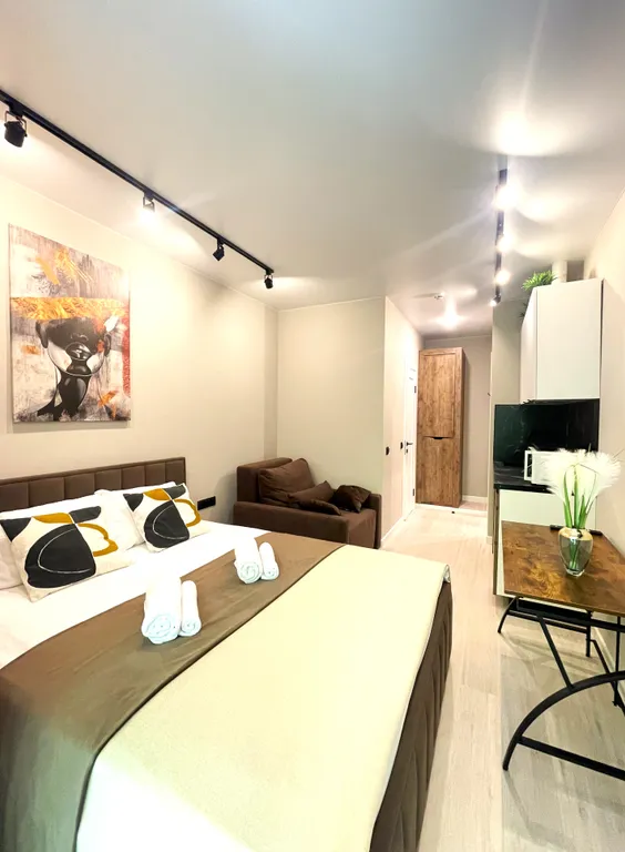 Апартаменты с балконом и видом на сосновый парк рядом с морем