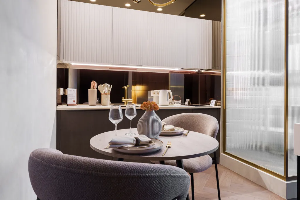 Новый дизайнерский апартамент премиум-класса в самом центре Москвы