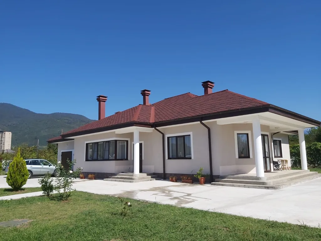 Коттедж Дом под-ключ — аренда посуточно в Гагра