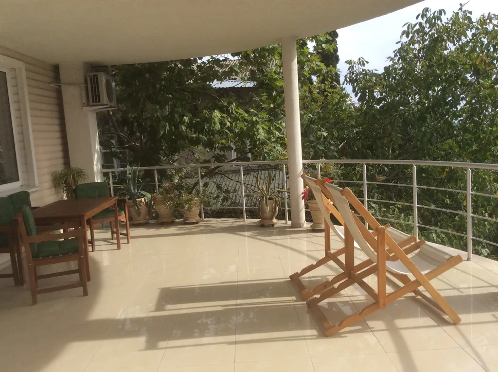 Коттедж 2-комнатный Дом — Ялта