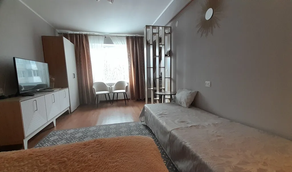 1 комнатная квартира в тихом районе с озером (3 гостя)