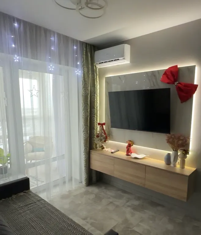 Уютная видовая современная квартира