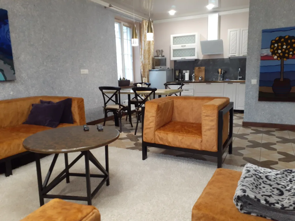 Дом под соснами