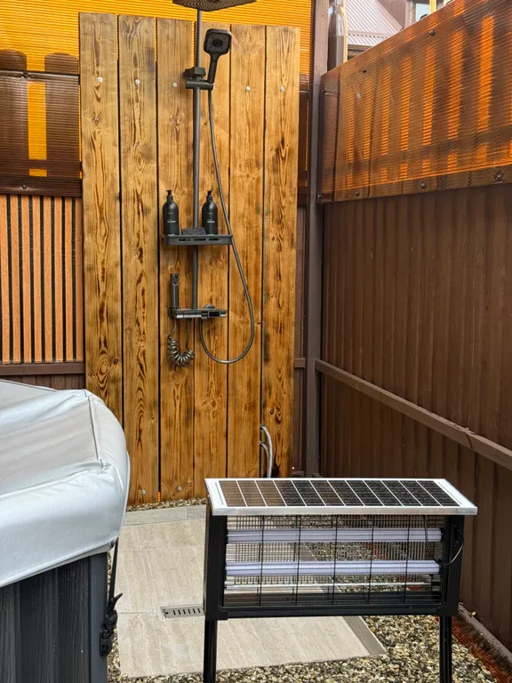 Домик у реки