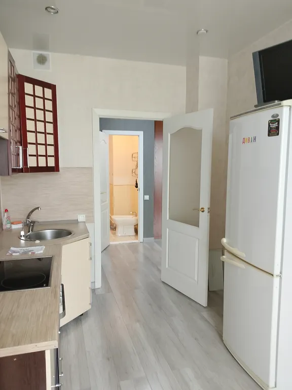 Квартира Уютная идеально чистая не прокуренная квартира напротив ТРЦ Планет — Красноярск