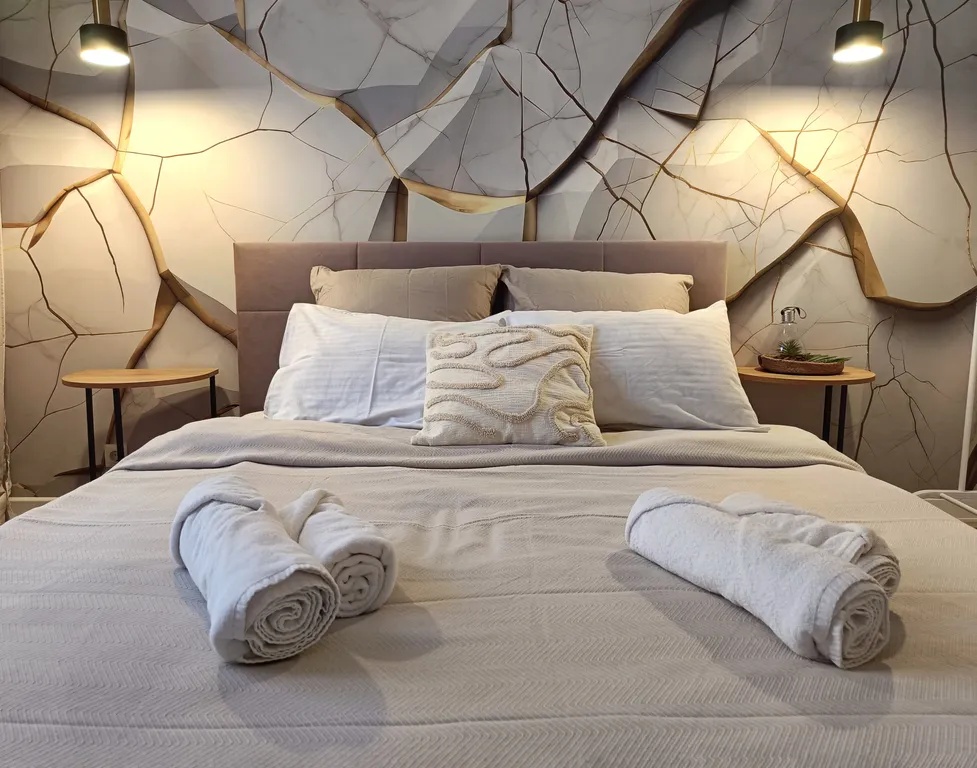 Светлая квартира рядом с ТЦ «Премьер» от Kravc Group