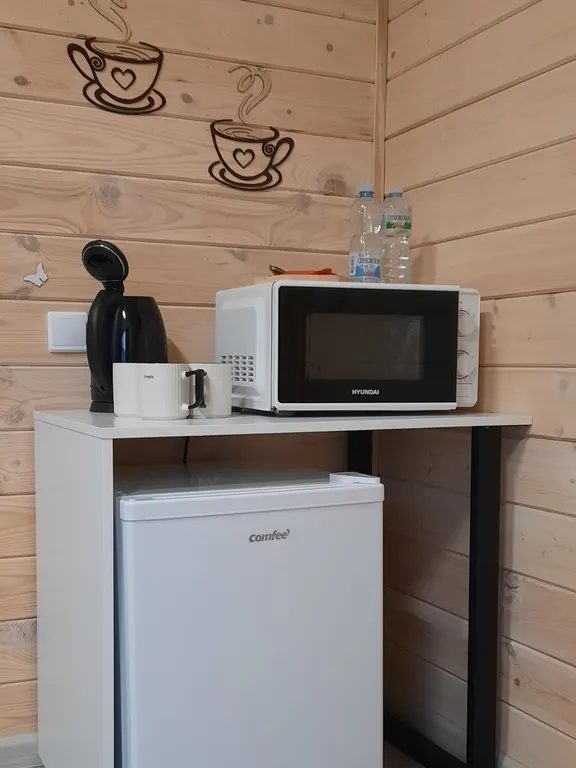 Уютный четырёхместный Домик де-люкс с отдельными кроватями