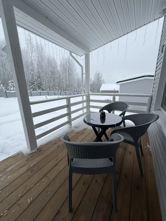 Уютный дом в черте города