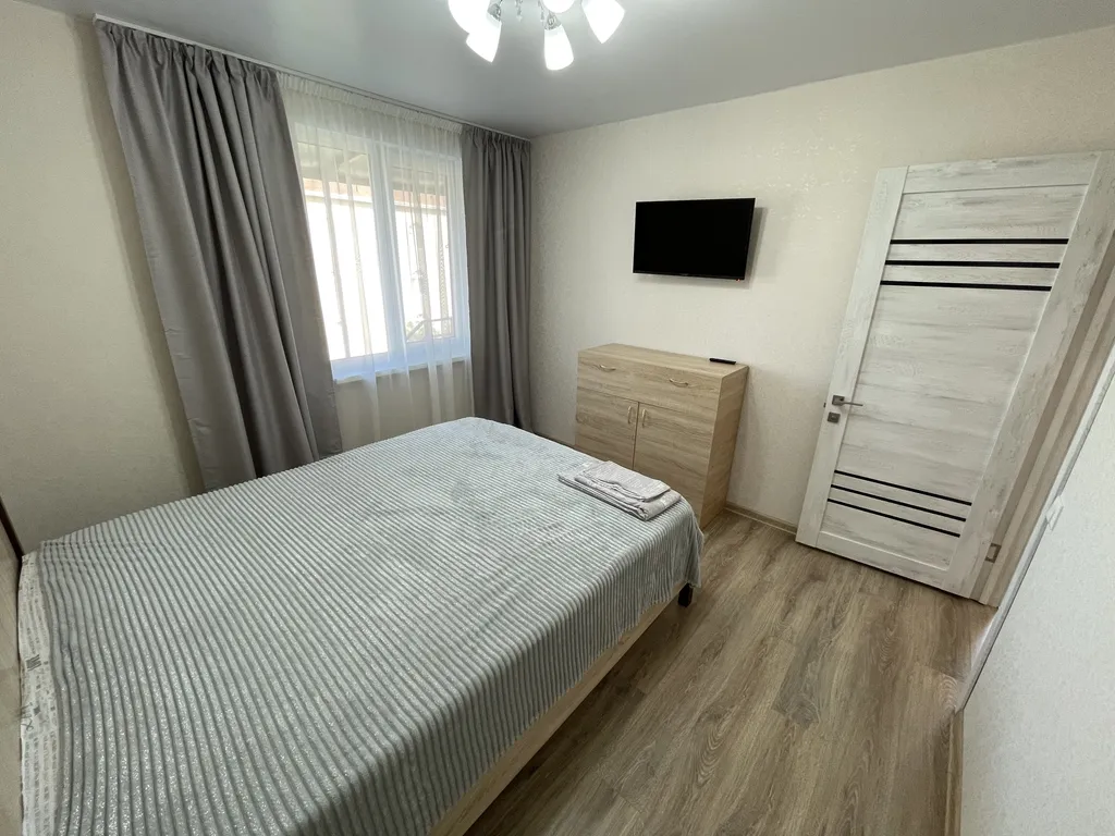 Квартира Семейный 6 спальных мест, 2 комнаты — аренда посуточно в Береговое (Феодосия)