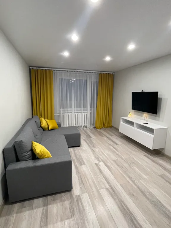 Уютная квартира в центре с видом на площадь — аренда посуточно в Питкяранта