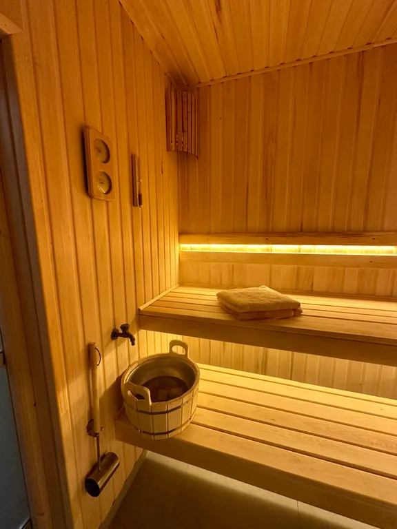 Дом с баней у водохранилища