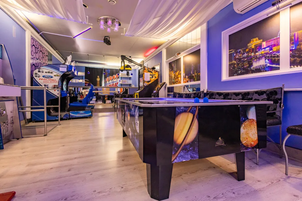 Коттедж Коттедж рядом с озером — Красное Село