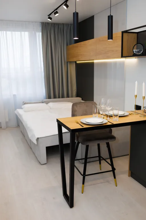 Студия с дизайнерским ремонтом в центре города