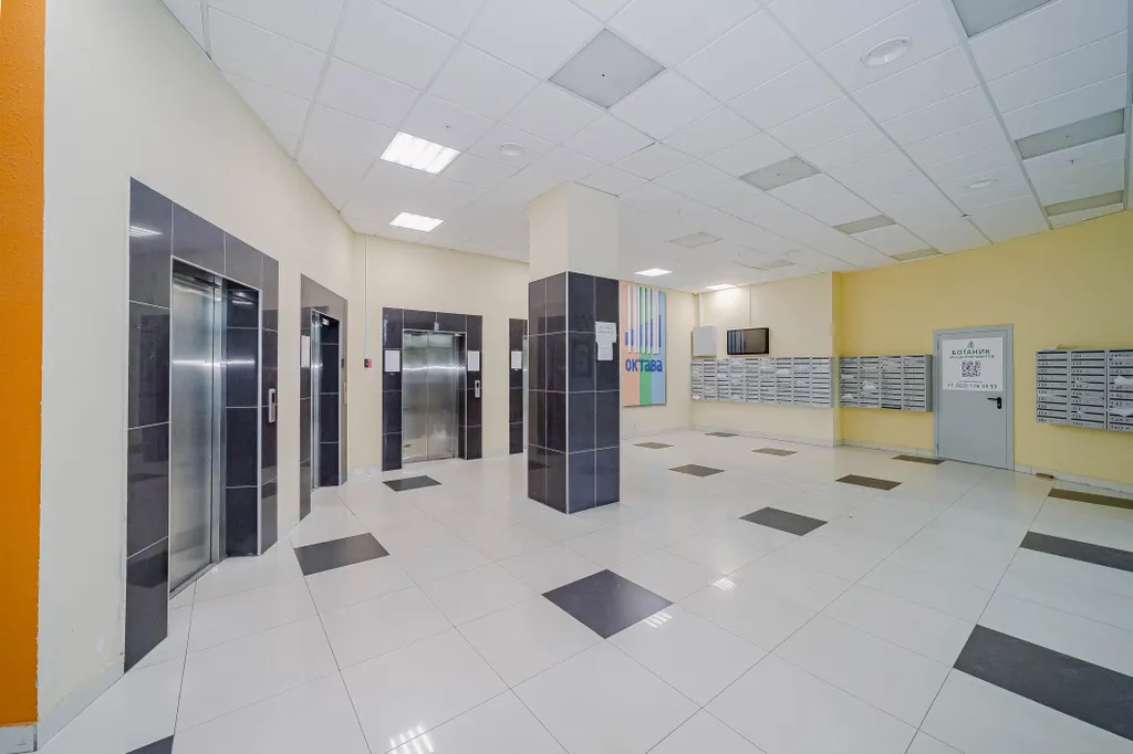 Уютная студия с панорамным окном