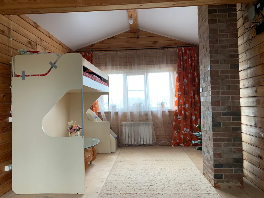 Уютный, теплый дом в живописном месте, дсонт Бердь