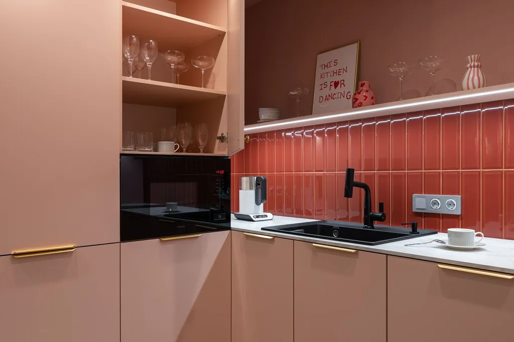 Boutique apartments. 3-комнатные двухуровневые апартаменты Pina Colada