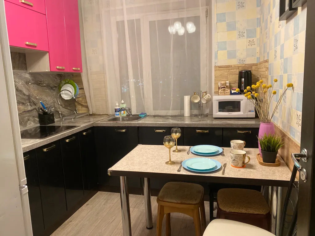 2-х комнатная квартира с балконом в Октябрьском районе. Отчётные док.