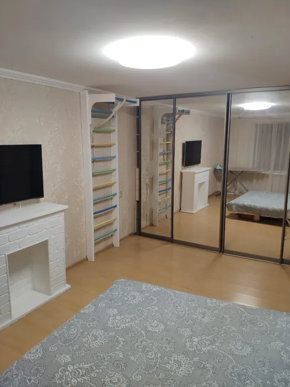 Квартира 3-комнатная Квартира — Геленджик