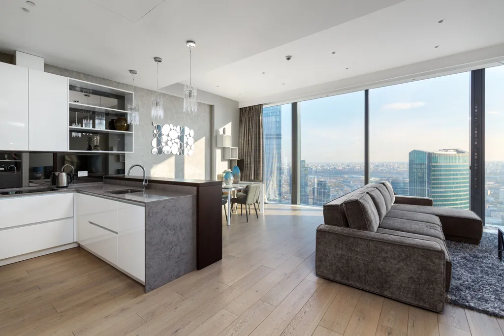 Потрясающая панорама с 73 этажа башни Neva Towers