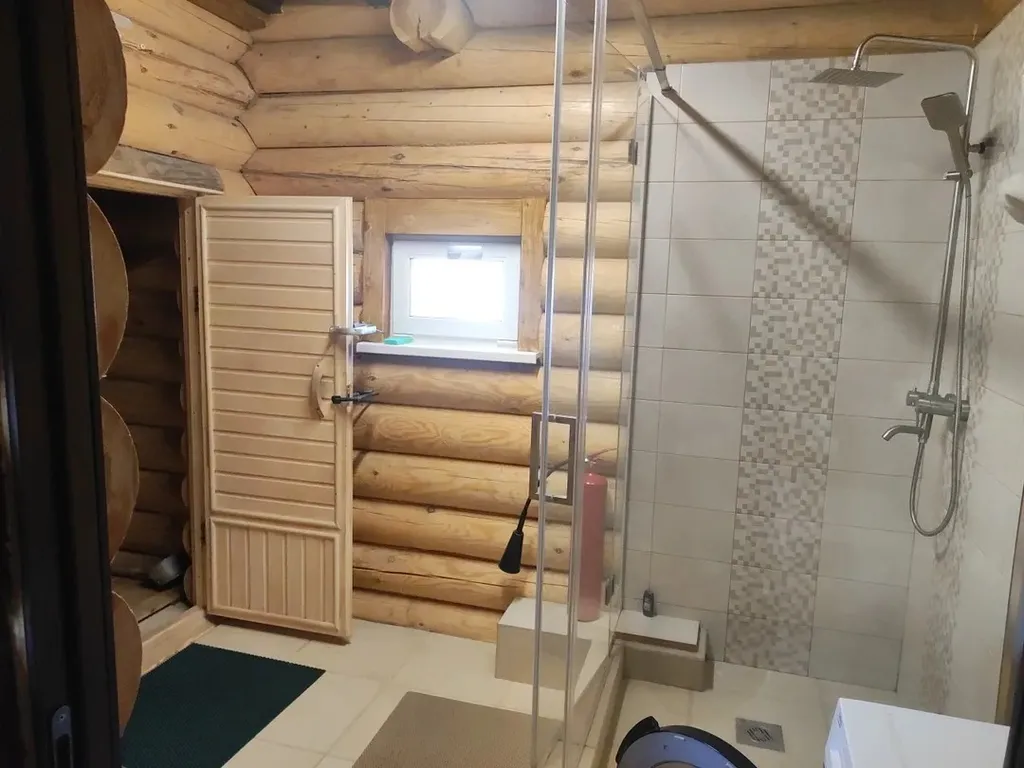 Дом из бревна с банькой