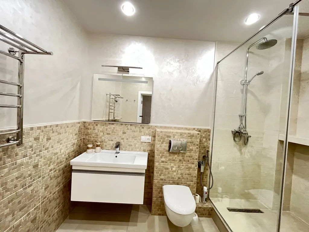 Трехкомнатная квартира-студия в центральном районе