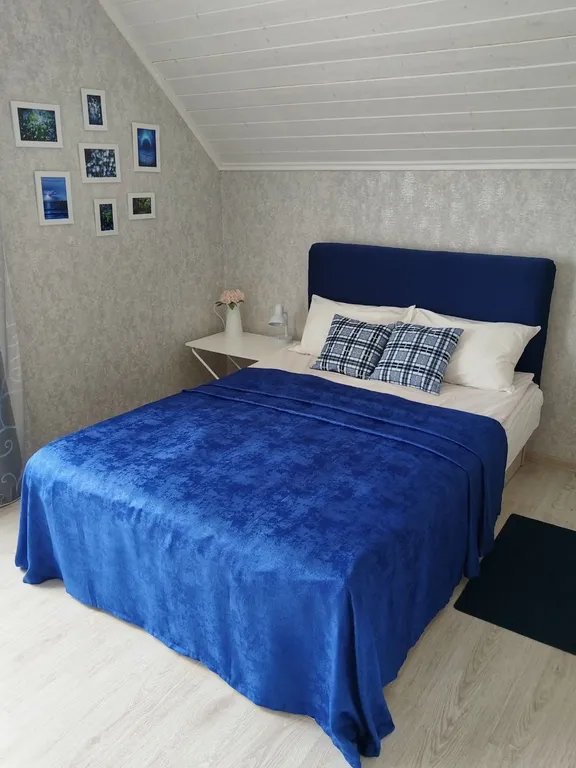 Дом с беседкой