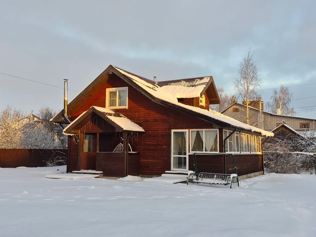 Уютный коттедж с камином, сауной и закрытой частной территорией — аренда посуточно в Вологда