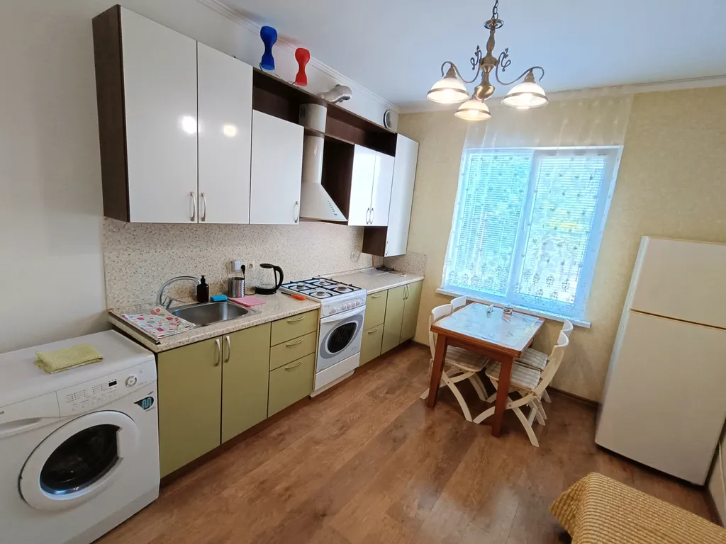 Квартира Квартира Трёхместный номер с кухней — Геленджик