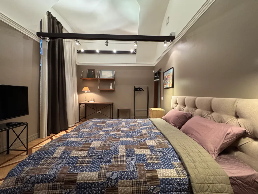 Квартира с видом на Летний сад и дворец Петра I