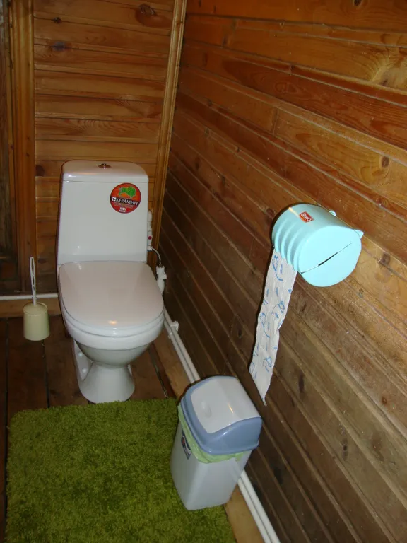 Благоустроенный домик с камином и лоджией на Селигере