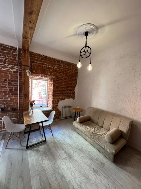 Стильный лофт в историческом центре свежий ремонт