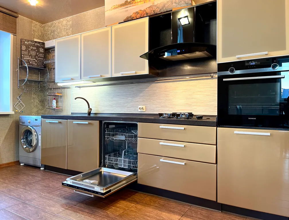 Видовые трёхкомнатные апартаменты на Набережной