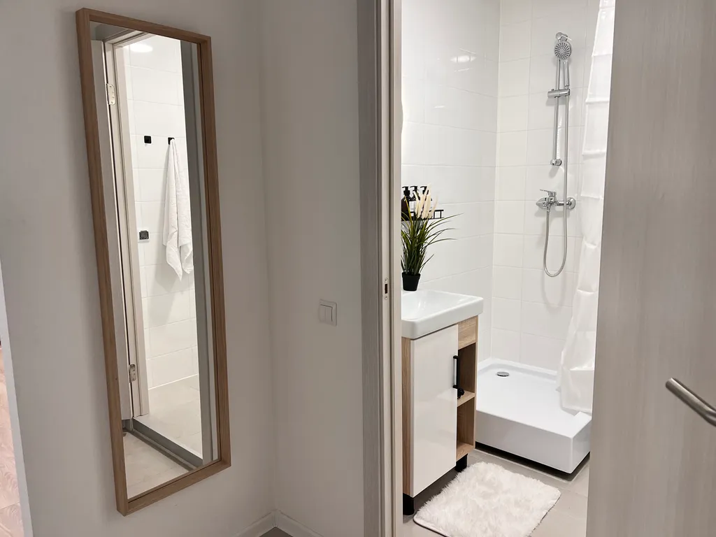 Просторная студия с птичками