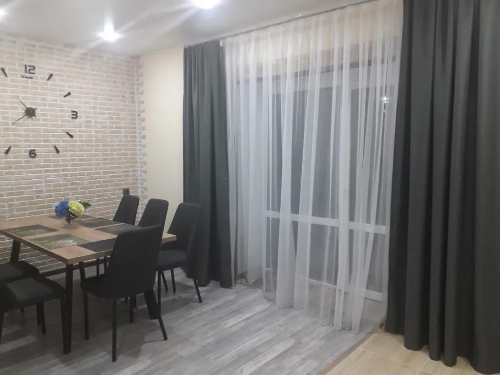 Шале у горной речки