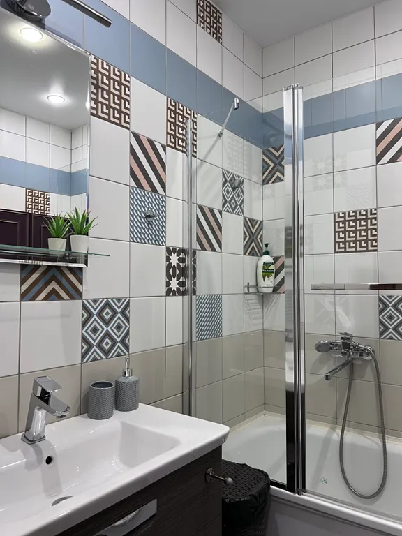 Коттедж с дровяной баней на берегу озера