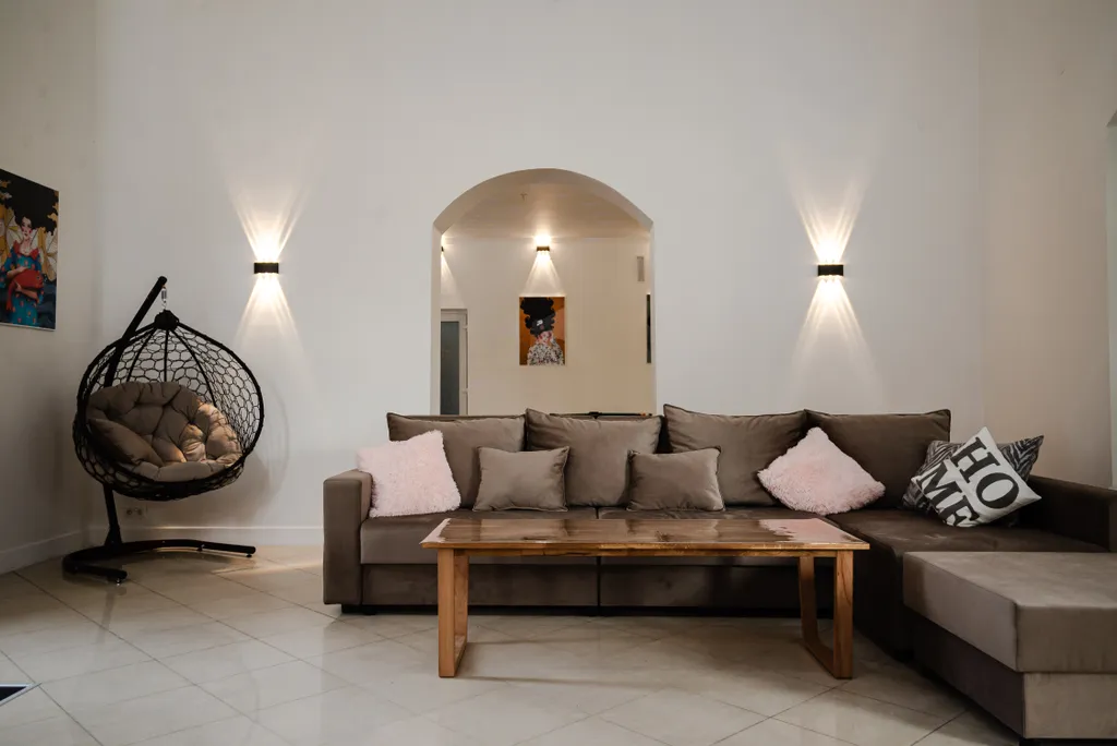 Дом с бассейном и сауной