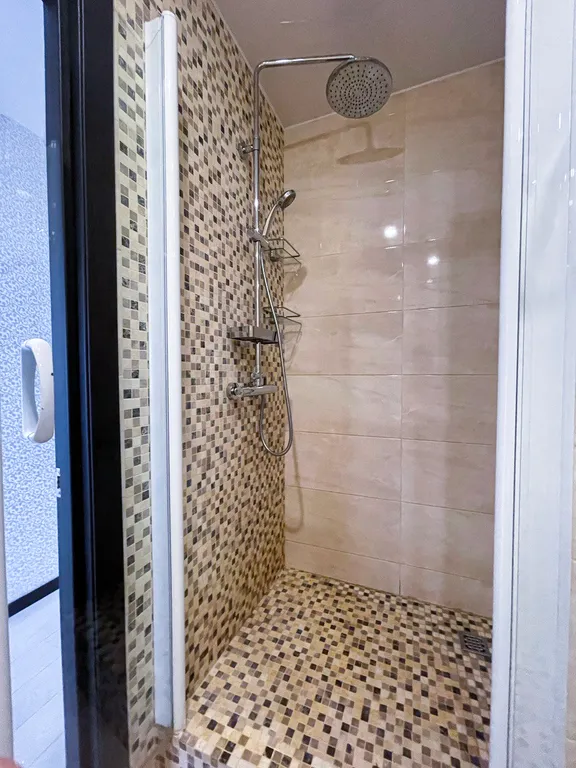 Трехкомнатная квартира на Парнасе