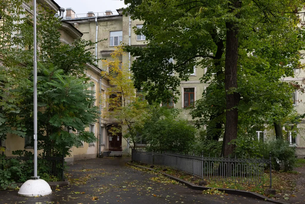 Квартира Просторная квартира в тихом дворе Сен-Жермен — Санкт-Петербург