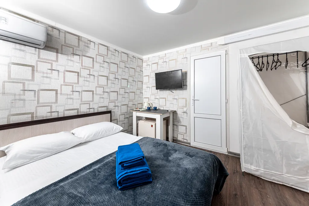 Квартира Квартира Двухместный номер с кондиционером на 1 этаже с отдельным входом — Геленджик