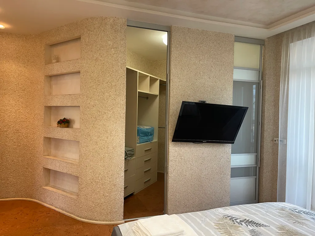 Уютная 3-х комнатная квартира в шаге от центра