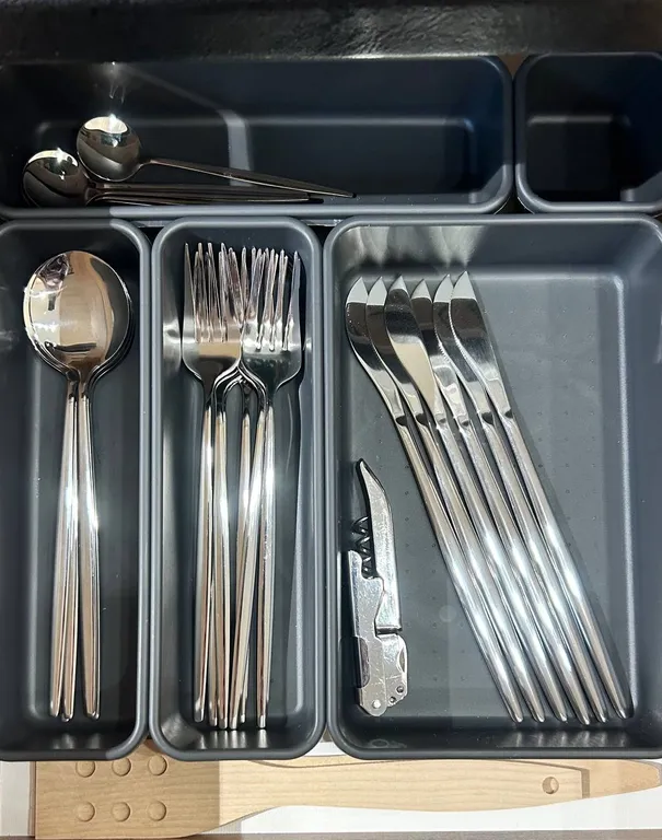 Стильный барн в соснах